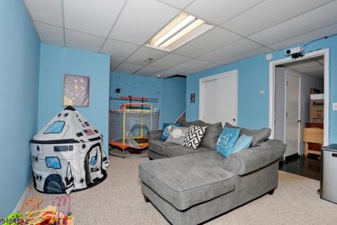 3 Brookside Heights Wanaque NJ 07465