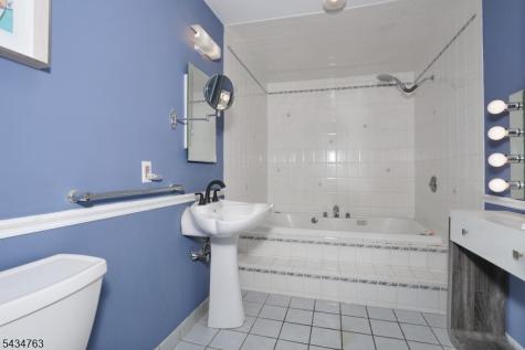 3 Brookside Heights Wanaque NJ 07465