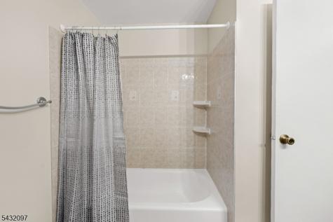806 Eves Drive Hillsborough NJ 08844