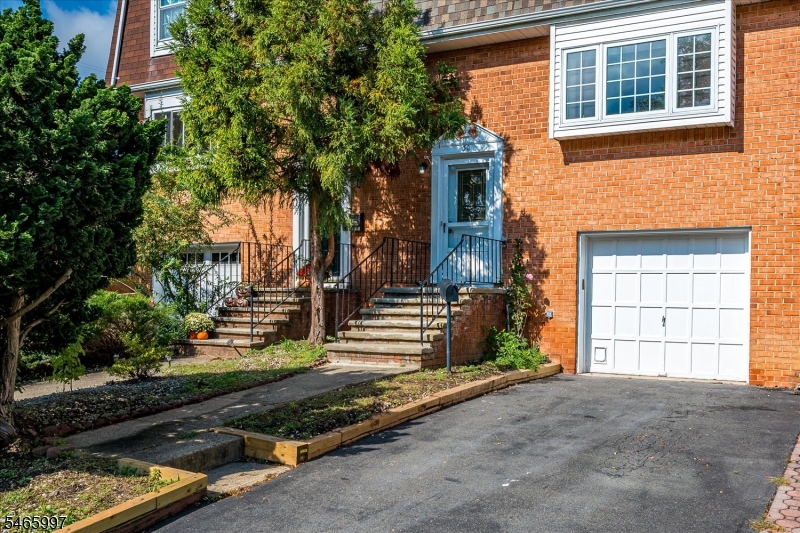 30 Catbird Court Lawrence NJ 08648