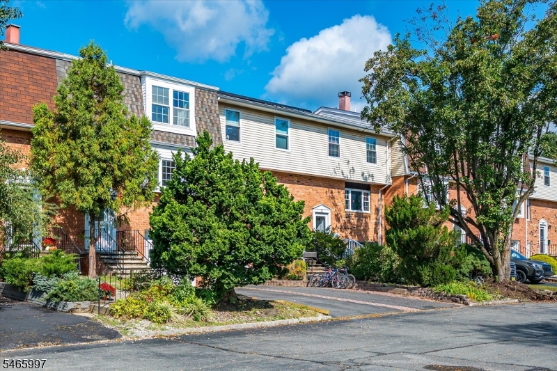 30 Catbird Court Lawrence NJ 08648