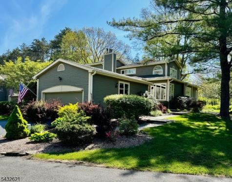 28 Old Fourth Drive Jefferson NJ 07438