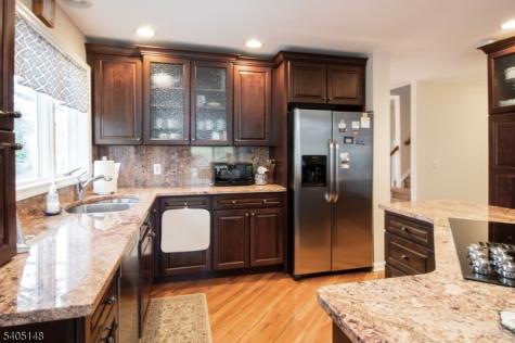 28 Old Fourth Drive Jefferson NJ 07438
