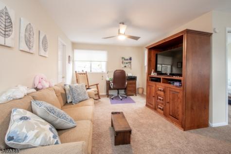28 Old Fourth Drive Jefferson NJ 07438