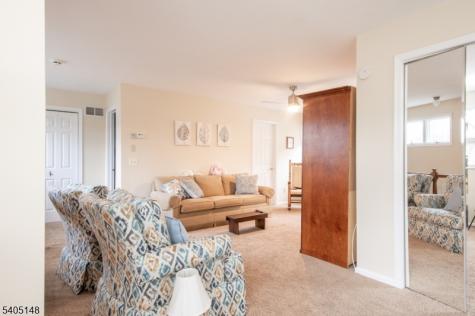 28 Old Fourth Drive Jefferson NJ 07438
