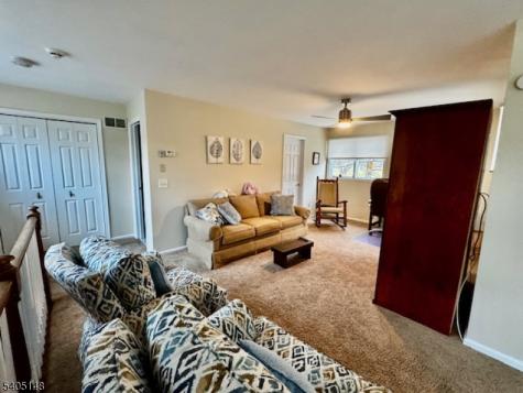 28 Old Fourth Drive Jefferson NJ 07438