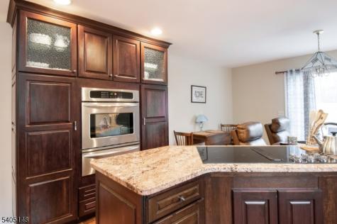 28 Old Fourth Drive Jefferson NJ 07438