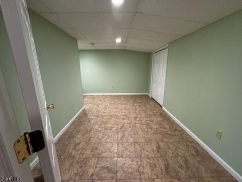 28 Old Fourth Drive Jefferson NJ 07438