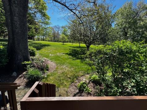 28 Old Fourth Drive Jefferson NJ 07438