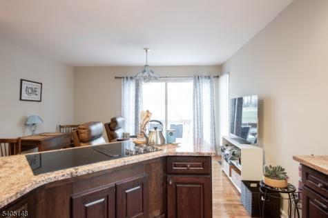28 Old Fourth Drive Jefferson NJ 07438