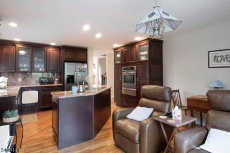 28 Old Fourth Drive Jefferson NJ 07438
