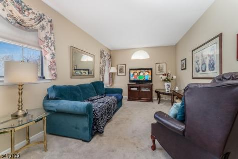 224 Lobelia Court Readington NJ 08889