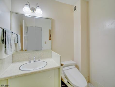 1 Claridge Drive Verona NJ 07044