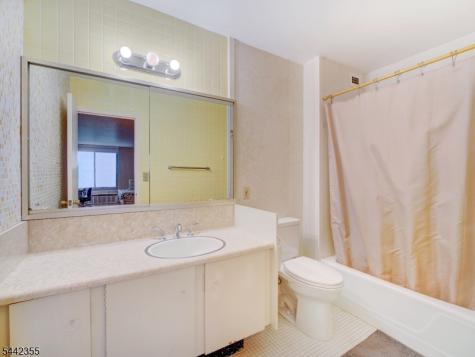 1 Claridge Drive Verona NJ 07044