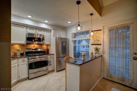 88 Wycombe Place Franklin NJ 08873