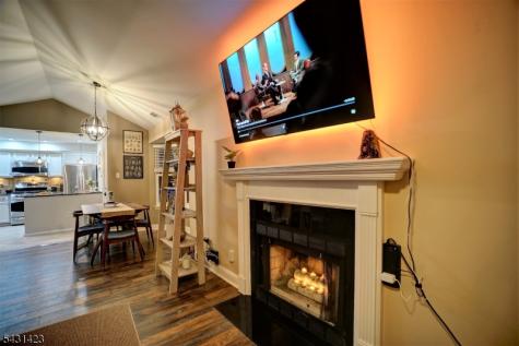 88 Wycombe Place Franklin NJ 08873