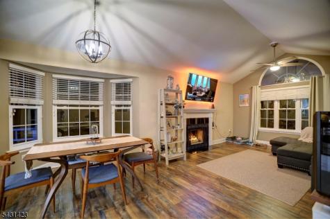 88 Wycombe Place Franklin NJ 08873