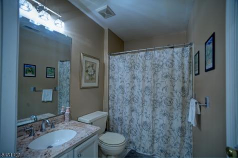 88 Wycombe Place Franklin NJ 08873