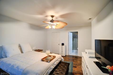 88 Wycombe Place Franklin NJ 08873