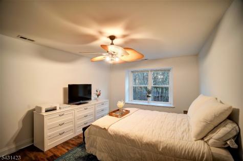 88 Wycombe Place Franklin NJ 08873