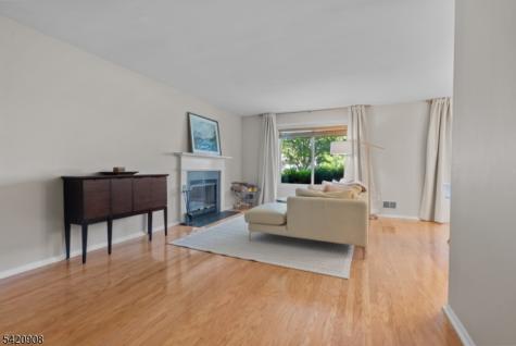 16 Franklin Court Montville NJ 07045