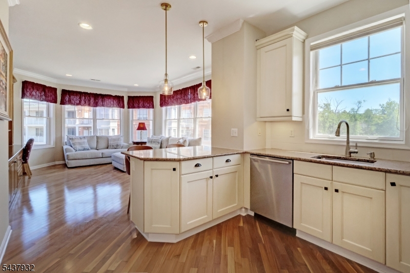 3412 Pointe Gate Drive Livingston NJ 07039
