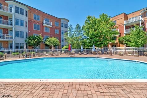 3412 Pointe Gate Drive Livingston NJ 07039