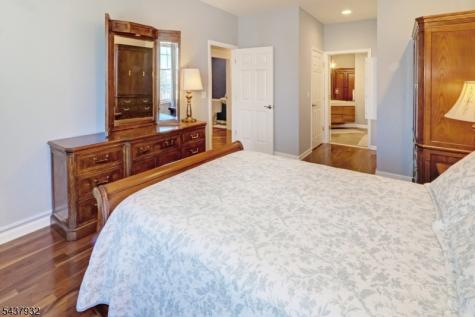 3412 Pointe Gate Drive Livingston NJ 07039