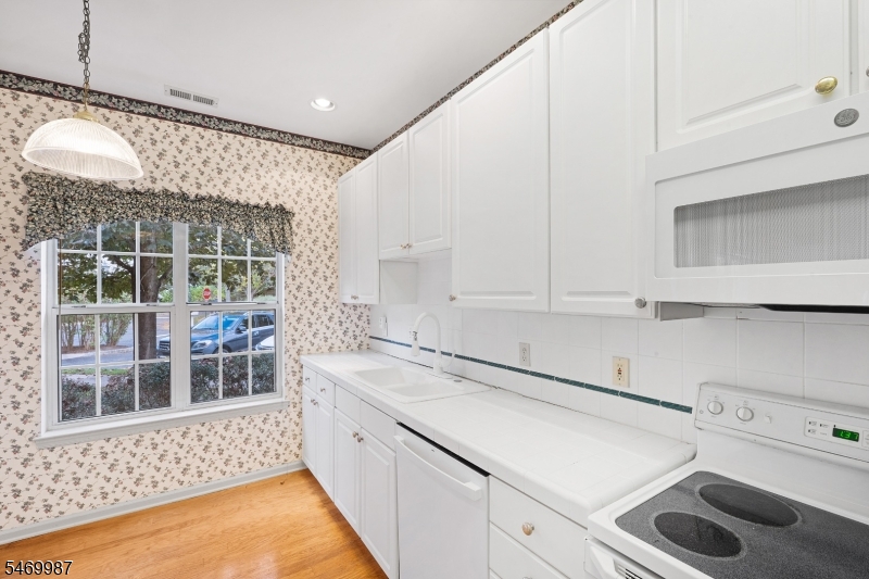 45 Four Oaks Road Bedminster NJ 07921