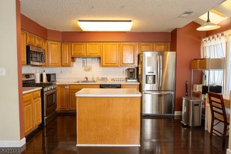 12 Diaz Court Franklin NJ 08823
