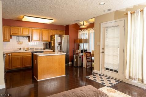 12 Diaz Court Franklin NJ 08823