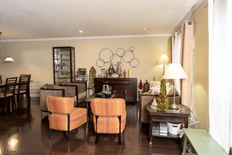 12 Diaz Court Franklin NJ 08823