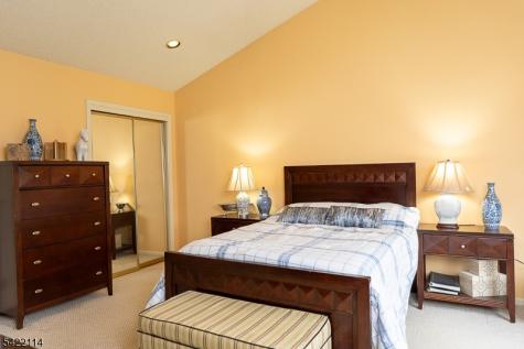 12 Diaz Court Franklin NJ 08823