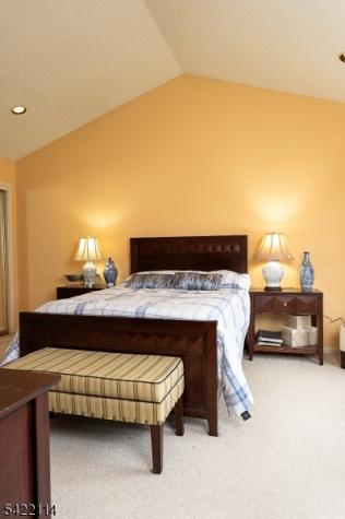 12 Diaz Court Franklin NJ 08823