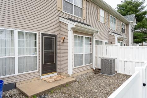 12 Diaz Court Franklin NJ 08823
