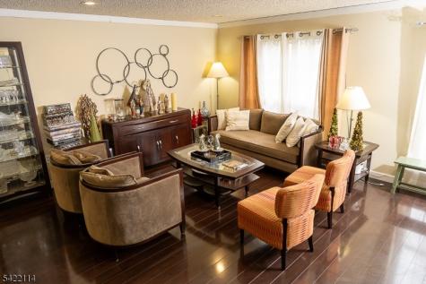 12 Diaz Court Franklin NJ 08823