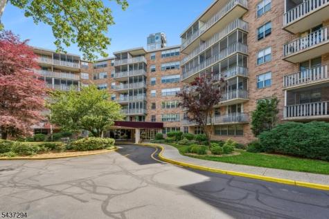 530 Valley Road C002v Montclair NJ 07043
