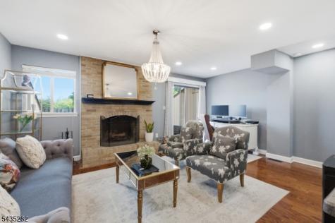 31 Chelsea Way Bridgewater NJ 08807