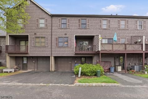 29 Oriole Drive Allamuchy NJ 07840