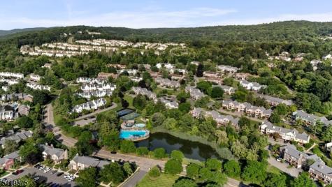 29 Oriole Drive Allamuchy NJ 07840