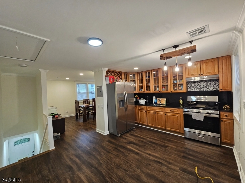 1605 North Wood Avenue Roselle NJ 07203