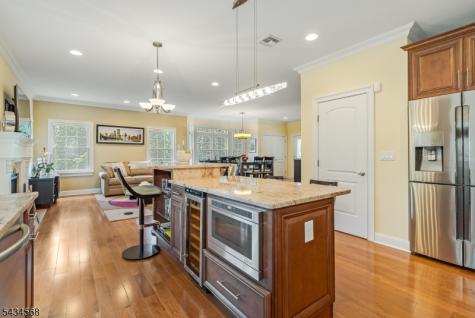 8 West Court Westfield NJ 07090