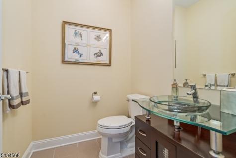 8 West Court Westfield NJ 07090