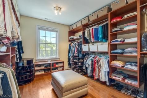 8 West Court Westfield NJ 07090