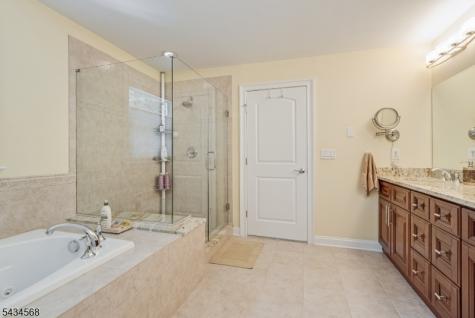 8 West Court Westfield NJ 07090