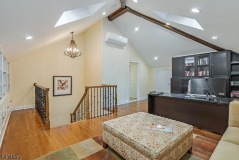 8 West Court Westfield NJ 07090