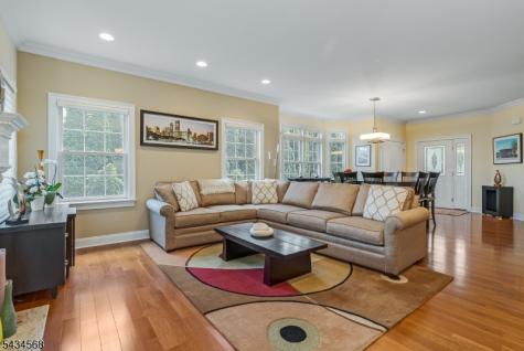 8 West Court Westfield NJ 07090