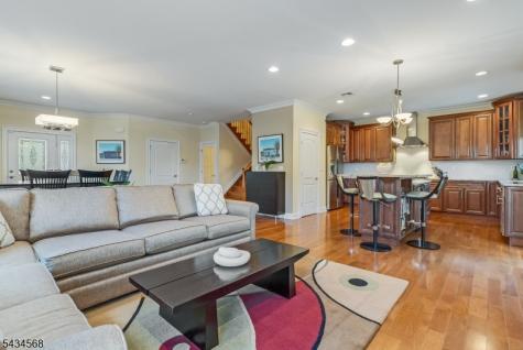 8 West Court Westfield NJ 07090