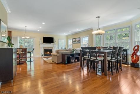 8 West Court Westfield NJ 07090