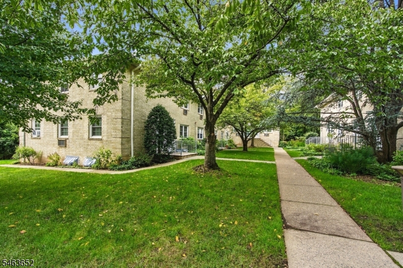 470 Valley Road Montclair NJ 07043